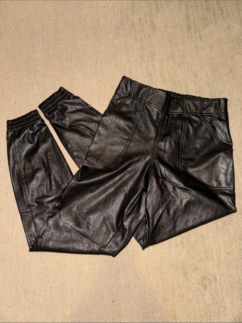 SPANX Black Faux Leather Joggers w Elastic Waistband & Pockets. M. Like New!🔥🖤